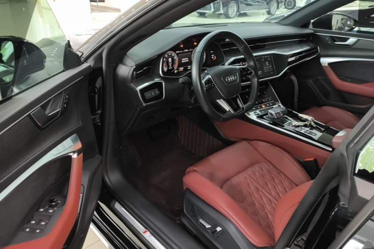 Used Audi A7L 2023 45 TFSI quattro S-line Black Warrior Edition Driver Seat