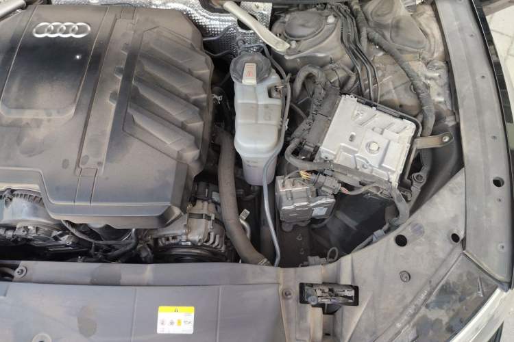 Used Audi A7L 2023 45 TFSI quattro S-line Shadow Warrior Edition Engine Bay Left