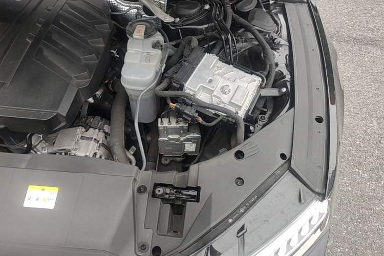 Used Audi A7L 2023 45 TFSI quattro S-line Black Warrior Edition Engine Bay Left