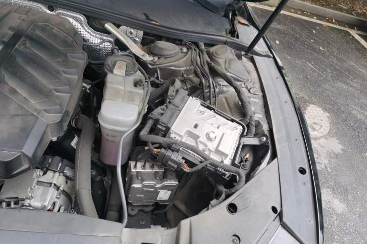 Used Audi A7L 2023 45 TFSI quattro S-line Black Warrior Edition Engine Bay Left
