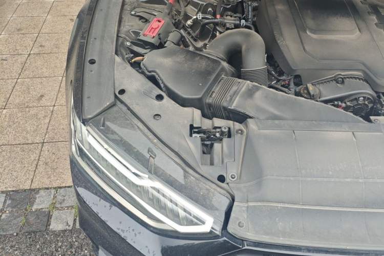 Used Audi A7L 2023 45 TFSI quattro S-line Shadow Warrior Edition Engine Bay Right