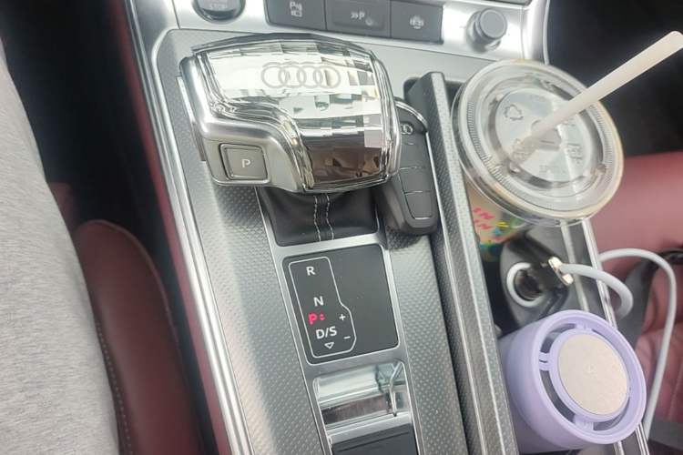 Used Audi A7L 2023 45 TFSI quattro S-line Black Warrior Edition Gear Lever