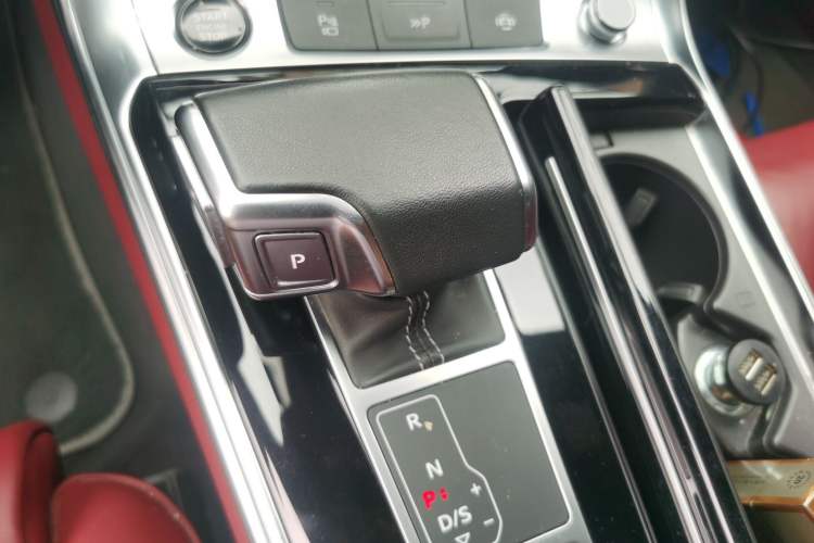 Used Audi A7L 2023 45 TFSI quattro S-line Black Warrior Edition Gear Lever