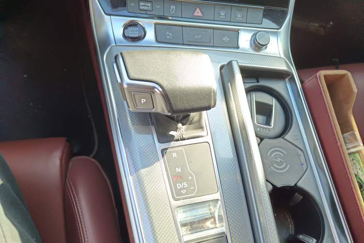 Used Audi A7L 2023 45 TFSI quattro S-line Black Warrior Edition Gear Lever