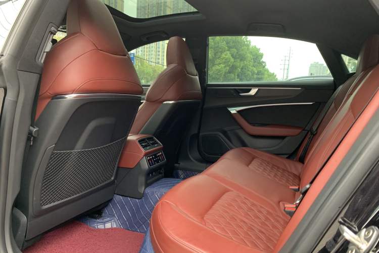 Used Audi A7L 2023 45 TFSI quattro S-line Black Warrior Edition Interior 4