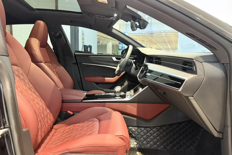 Used Audi A7L 2023 45 TFSI quattro S-line Black Warrior Edition Interior 5