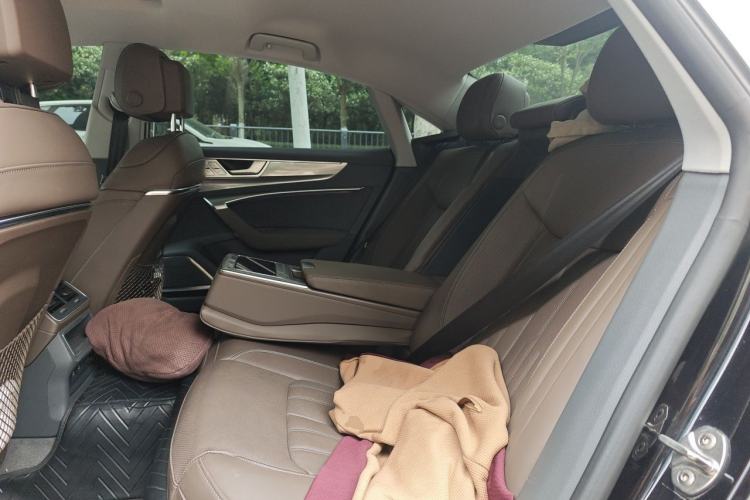 Used Audi A7L  Left Rear Seat