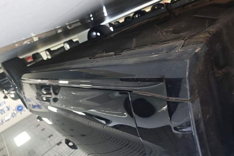 Used Audi A7L 2023 45 TFSI quattro S-line Black Warrior Edition Left Side Sill