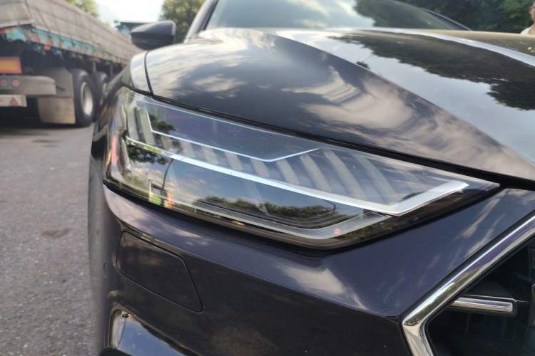 Used Audi A7L 2023 45 TFSI quattro S-line Shadow Warrior Edition Right Front Headlight