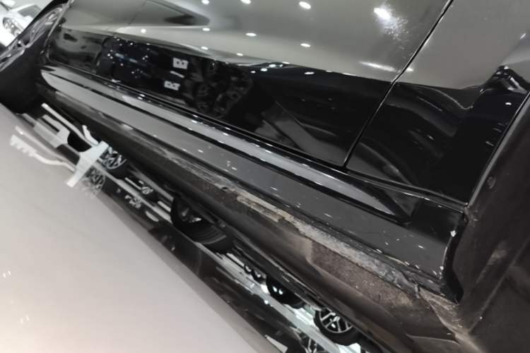 Used Audi A7L 2023 45 TFSI quattro S-line Black Warrior Edition Right Side Sill