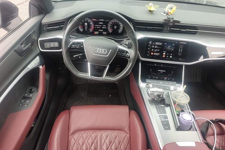 Used Audi A7L 2023 45 TFSI quattro S-line Black Warrior Edition Steering Wheel
