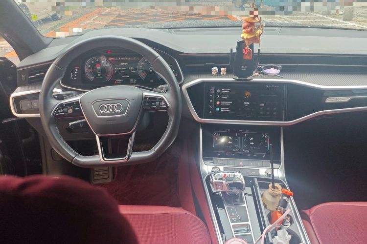 Used Audi A7L 2023 45 TFSI quattro S-line Shadow Warrior Edition Steering Wheel