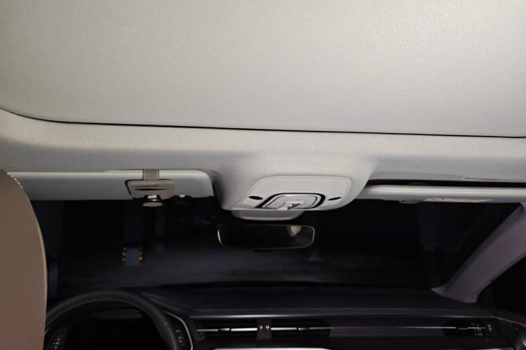 Used Audi A7L  Headliner