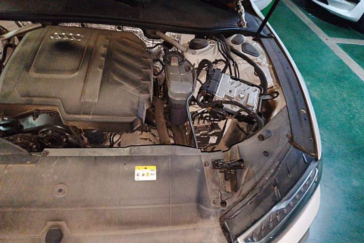 Used Audi A7L 2023 45 TFSI quattro S-line Shadow Warrior Edition Engine Bay Left
