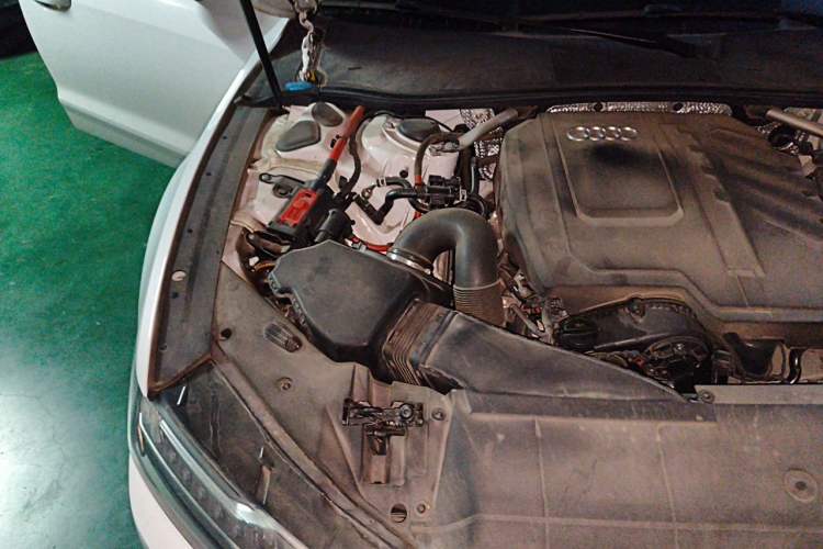 Used Audi A7L 2023 45 TFSI quattro S-line Shadow Warrior Edition Engine Bay Right