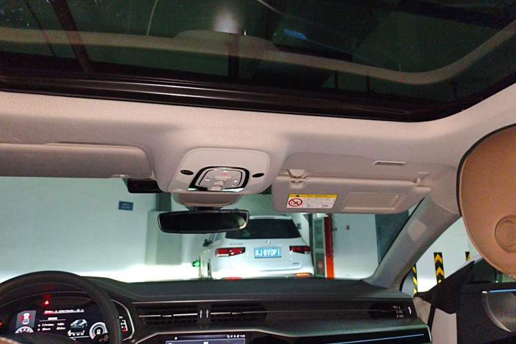 Used Audi A7L 2023 45 TFSI quattro S-line Shadow Warrior Edition Headliner