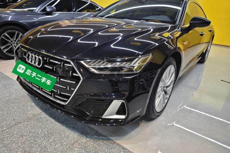 Used Audi A7L 2024 45TFSI S-line Dream-Building Edition Flow Crystal Package Guazi used car, China used car export, Used car for sale, Used  cars, Cheapest cars for sale