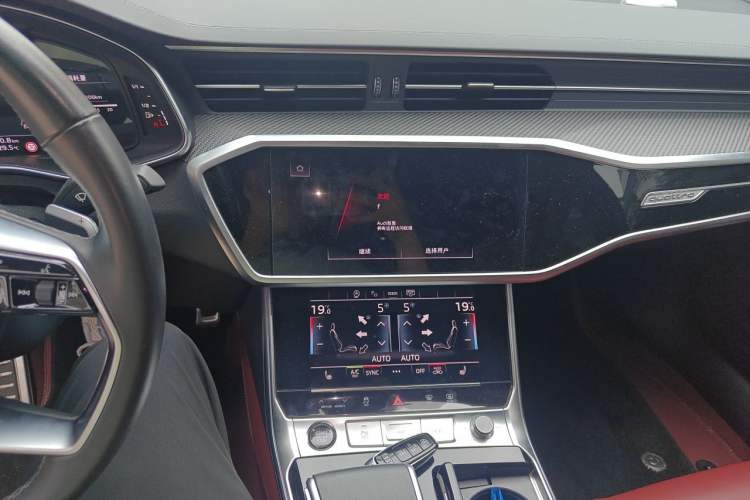 Used Audi A7L 2024 45 TFSI quattro Black Warrior Edition Audio And AC Panel