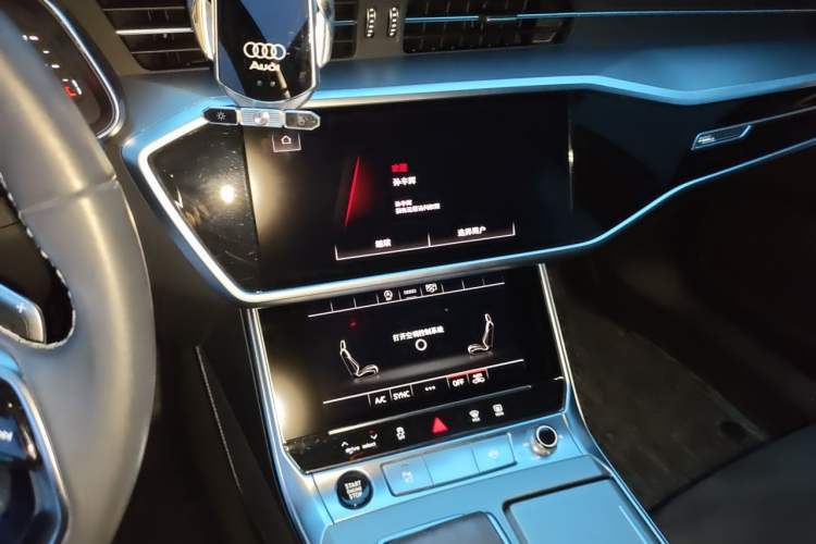 Used Audi A7L 2024 45 TFSI Luxury Edition Audio And AC Panel