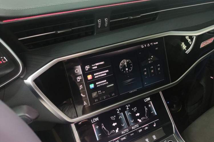 Used Audi A7L 2024 45TFSI quattro S-line Visionary Edition Flow Crystal Package Audio And AC Panel