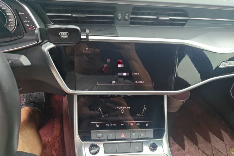 Used Audi A7L 2024 45 TFSI quattro Black Warrior Edition Audio And AC Panel