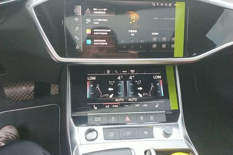 Used Audi A7L 2024 45 TFSI quattro S-line Black Warrior Edition Audio And AC Panel