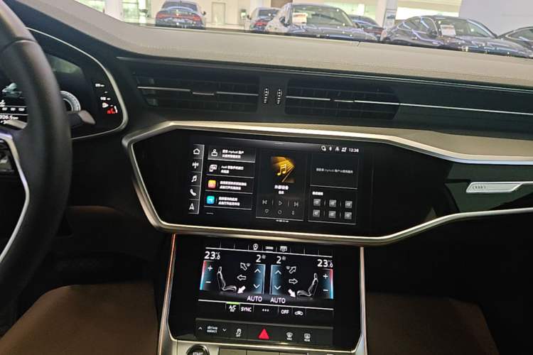 Used Audi A7L 2024 45TFSI S-line Dream-Building Edition Flow Crystal Package Audio And AC Panel