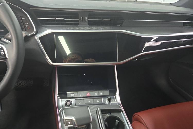 Used Audi A7L 2024 45 TFSI quattro S-line Black Warrior Edition Audio And AC Panel