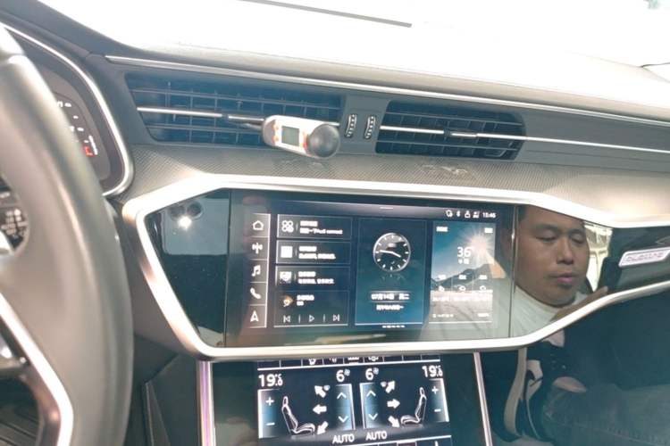 Used Audi A7L 2024 45 TFSI quattro Luxury Edition Audio And AC Panel