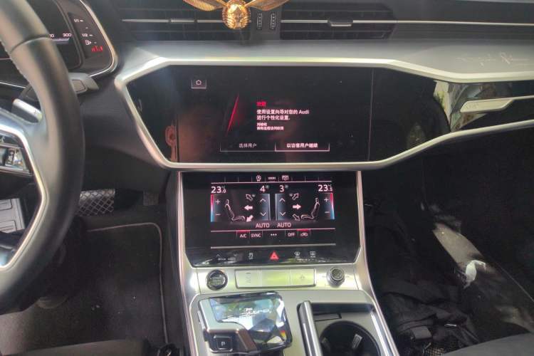Used Audi A7L 2024 45 TFSI Luxury Edition Audio And AC Panel
