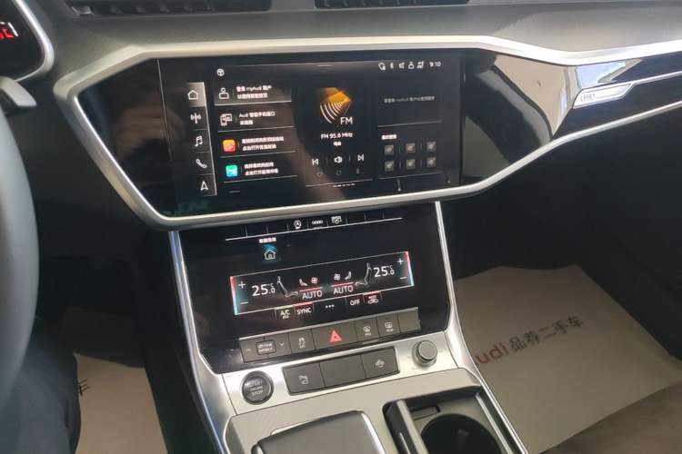 Used Audi A7L 2024 45TFSI S-line Dream-Building Edition Flow Crystal Package Audio And AC Panel