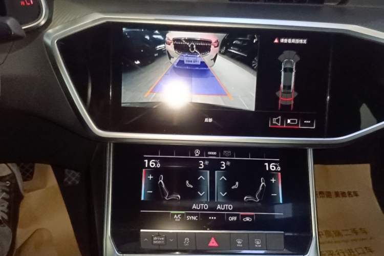 Used Audi A7L 2024 45TFSI S-line Dream-Building Edition Flow Crystal Package Audio And AC Panel