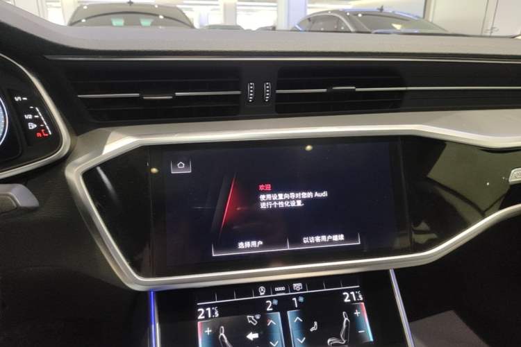 Used Audi A7L 2024 45TFSI S-line Dream-Building Edition Flow Crystal Package Audio And AC Panel