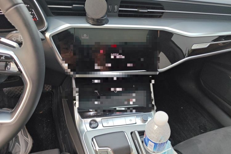Used Audi A7L 2024 45 TFSI Luxury Edition Audio And AC Panel
