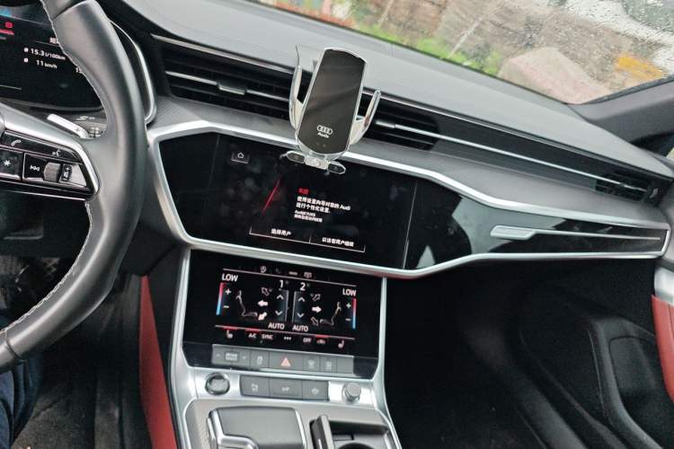 Used Audi A7L 2024 45 TFSI quattro Black Warrior Edition Audio And AC Panel
