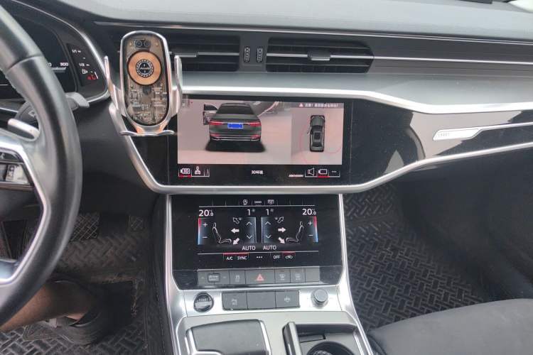 Used Audi A7L 2024 45TFSI S-line Dream-Building Edition Flow Crystal Package Audio And AC Panel