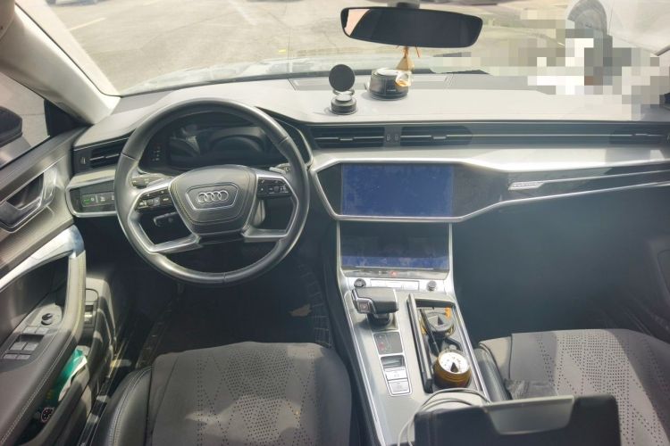 Used Audi A7L 2024 45 TFSI quattro Luxury Edition Center Console