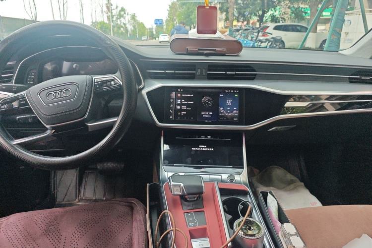 Used Audi A7L 2024 45 TFSI Luxury Edition Center Console