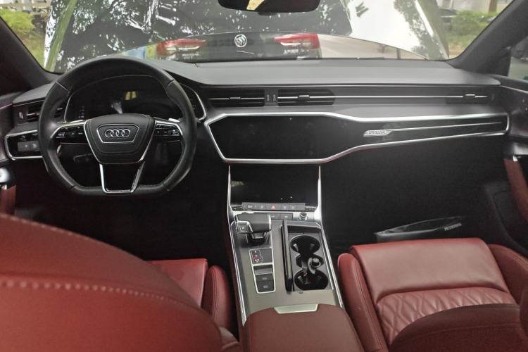 Used Audi A7L 2024 45 TFSI quattro Black Warrior Edition Center Console