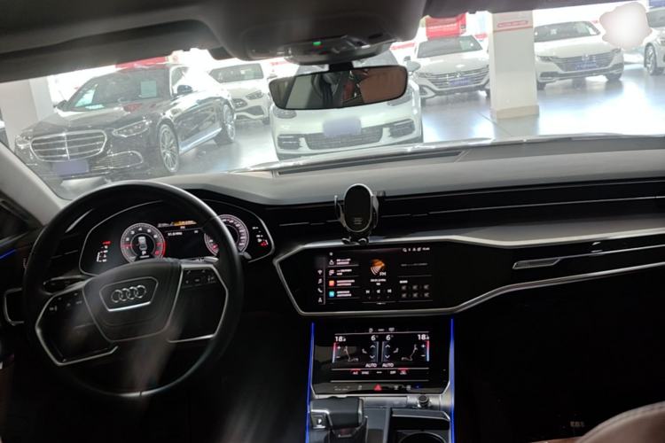 Used Audi A7L 2024 45 TFSI Luxury Edition Center Console