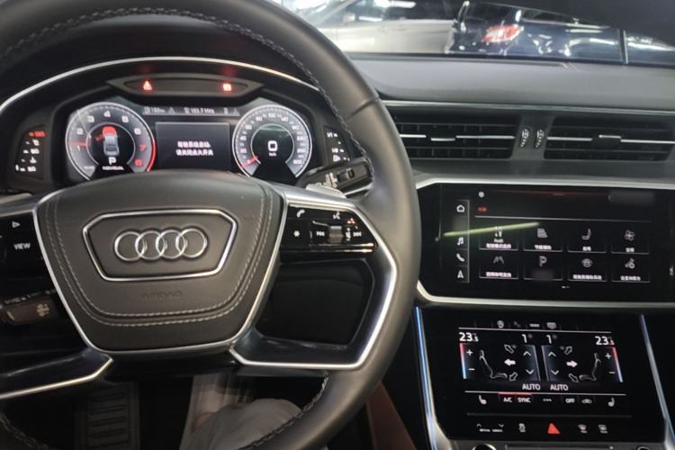 Used Audi A7L 2024 45 TFSI quattro Luxury Edition Center Console