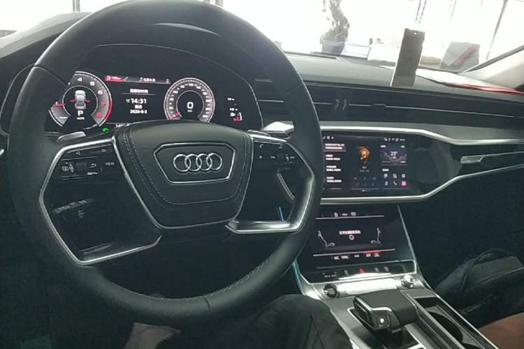 Used Audi A7L 2024 45 TFSI Luxury Edition Center Console