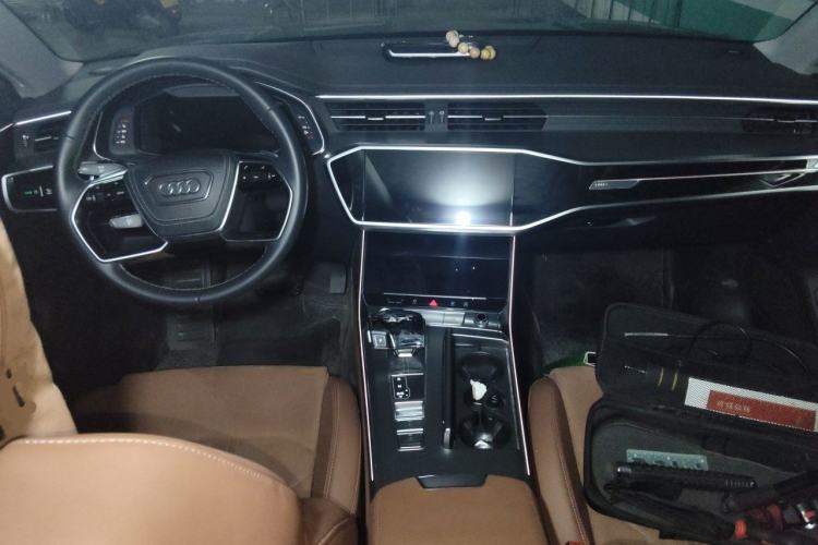 Used Audi A7L 2024 45 TFSI Luxury Edition Center Console