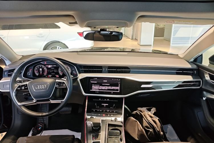 Used Audi A7L 2024 45 TFSI quattro Luxury Edition Center Console
