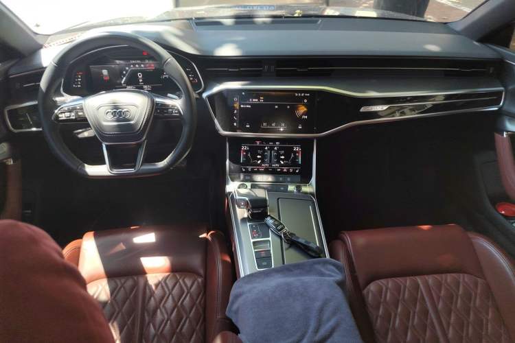 Used Audi A7L 2024 45 TFSI quattro Black Warrior Edition Center Console