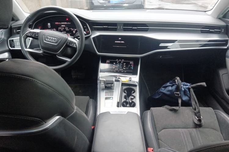 Used Audi A7L 2024 45 TFSI Luxury Edition Center Console