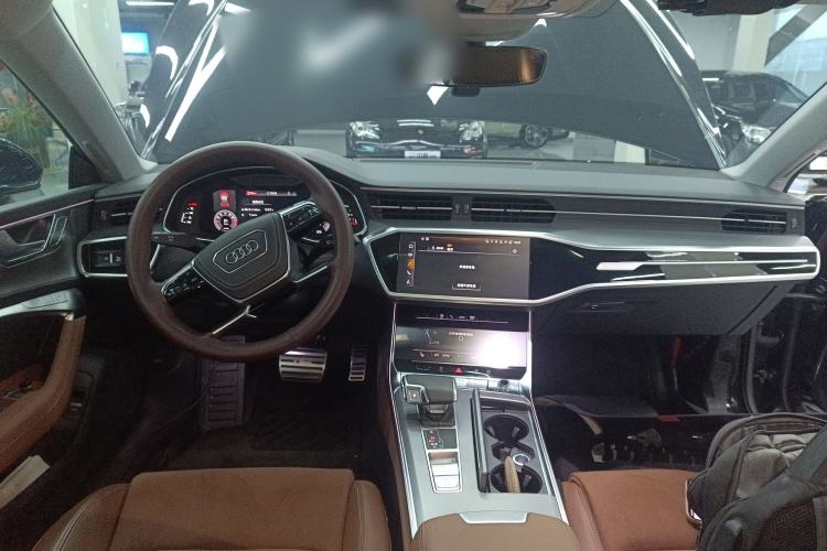 Used Audi A7L 2024 45 TFSI quattro Luxury Edition Center Console