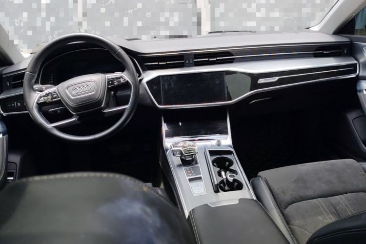 Used Audi A7L 2024 45 TFSI Luxury Edition Center Console