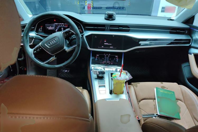 Used Audi A7L 2024 45 TFSI Luxury Edition Center Console