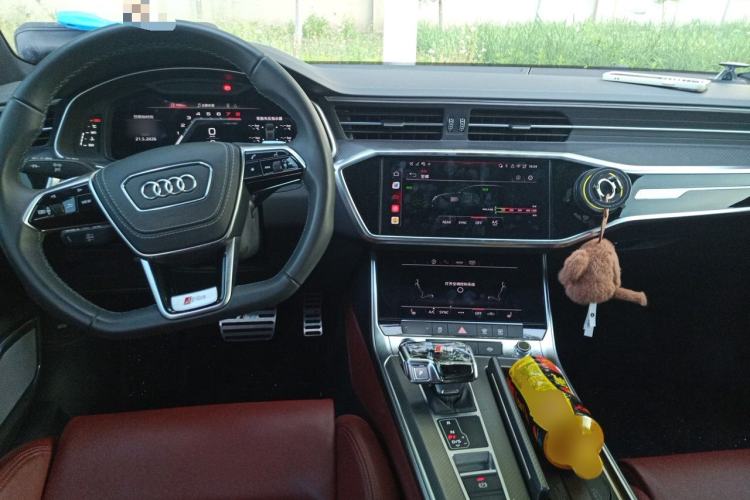 Used Audi A7L 2024 45 TFSI quattro Black Warrior Edition Center Console
